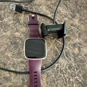 Fitbit Versa 2- rose gold